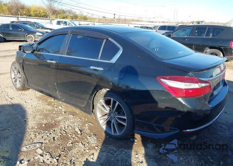 2016 Honda Accord Sport z USA, uszkodzony, nr VIN 1HGCR2F54GA113134